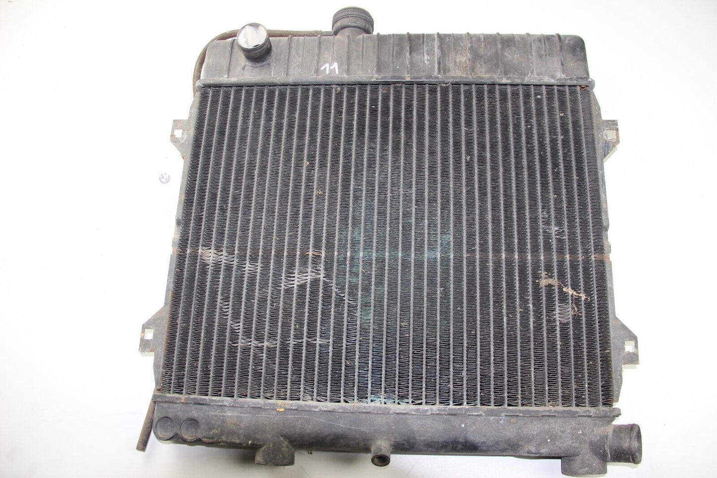 BMW E30 320i VVFL Kühler Wasserkühler water radiator OEM cooling