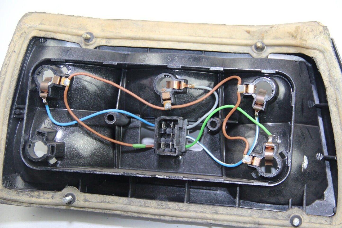 BMW E12 Lampenträger Chrom Rahmen Dichtung Heckleuchte rechts