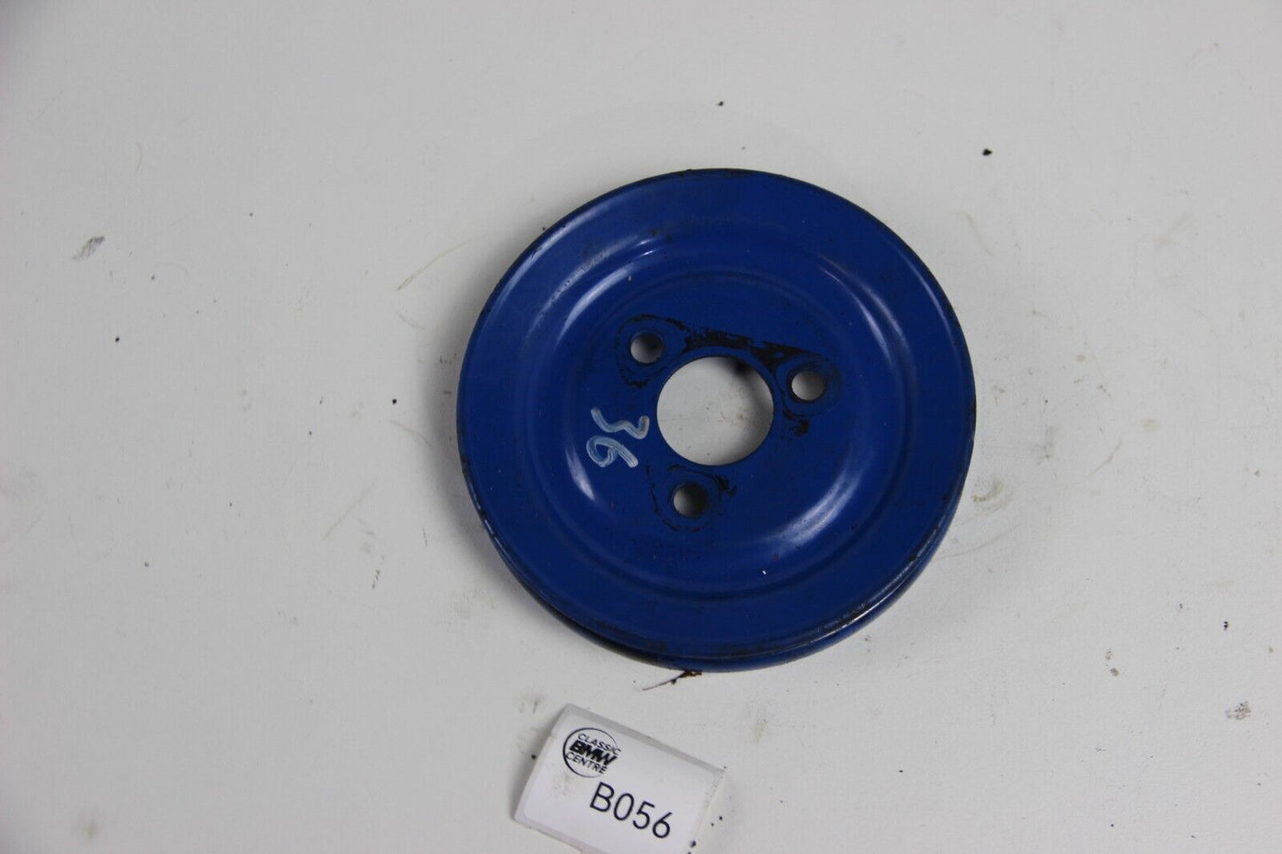 Original BMW E21 E12 M10 E28 E24 M30  Riemenscheibe Pulley Servopumpe 1272446