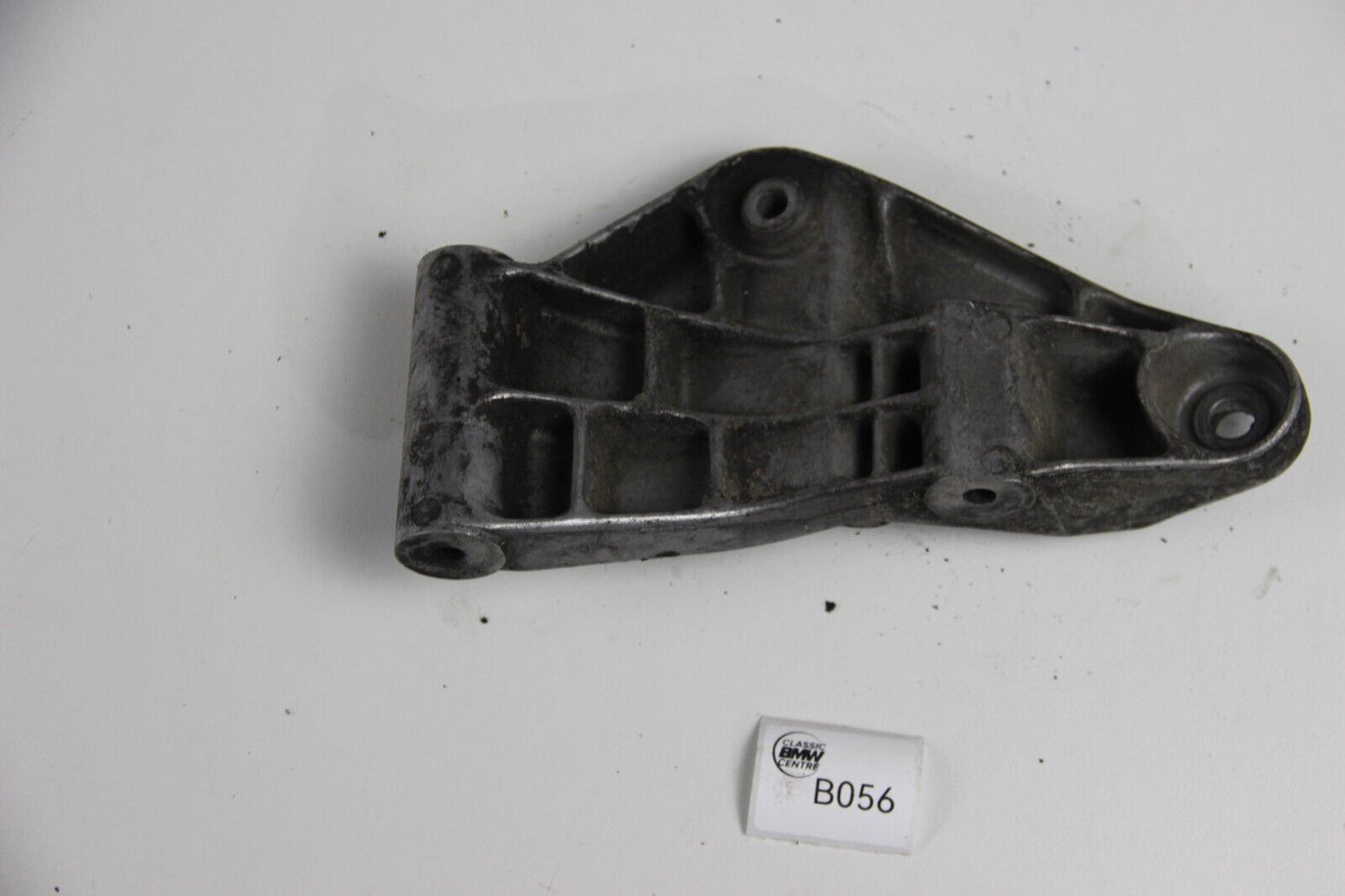 Original BMW E32 E34 E28 M30 Lagerblock Halterung 1284953 5er 7er Bracket Mount