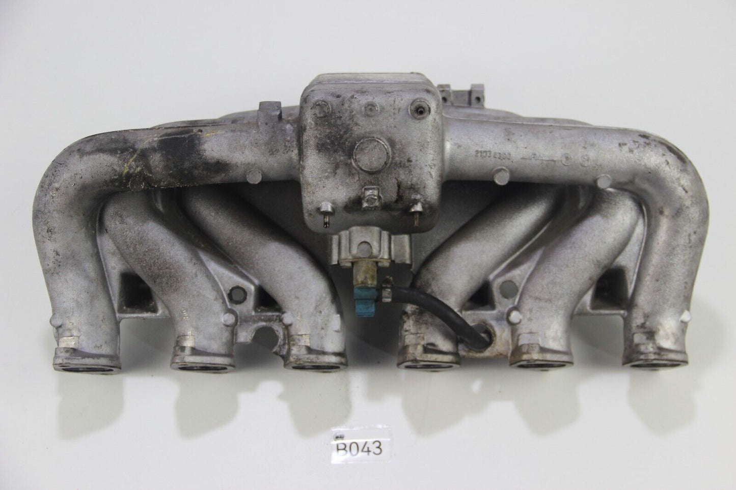 Original BMW E24 E12 E28 Ansaugbrücke M30 M90 b35 3.5 2103 43.00 635csi 535i