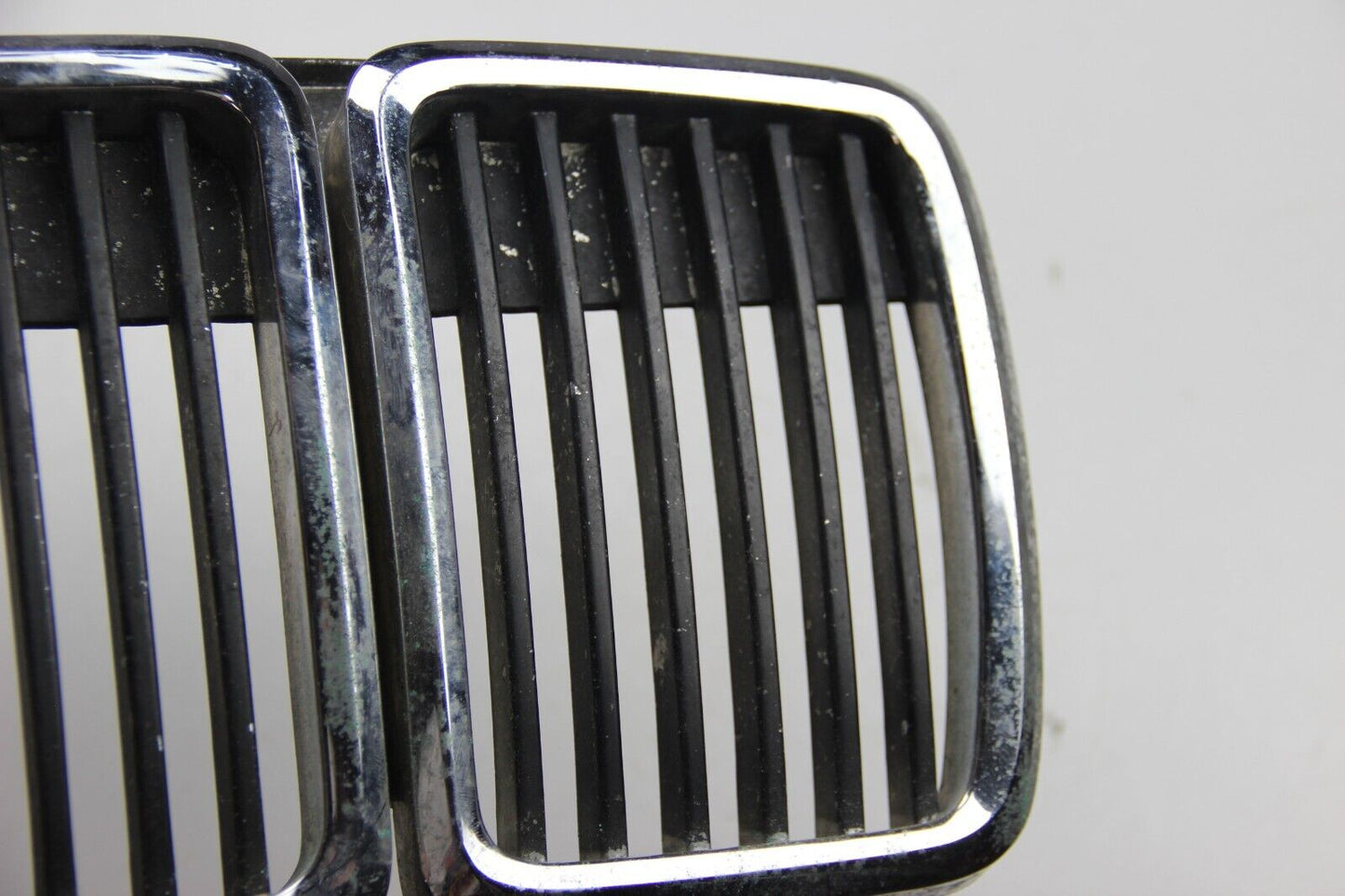 BMW E30 316i 318i 320i 325i M3 Niere Kühlergrill Kidney 1884350