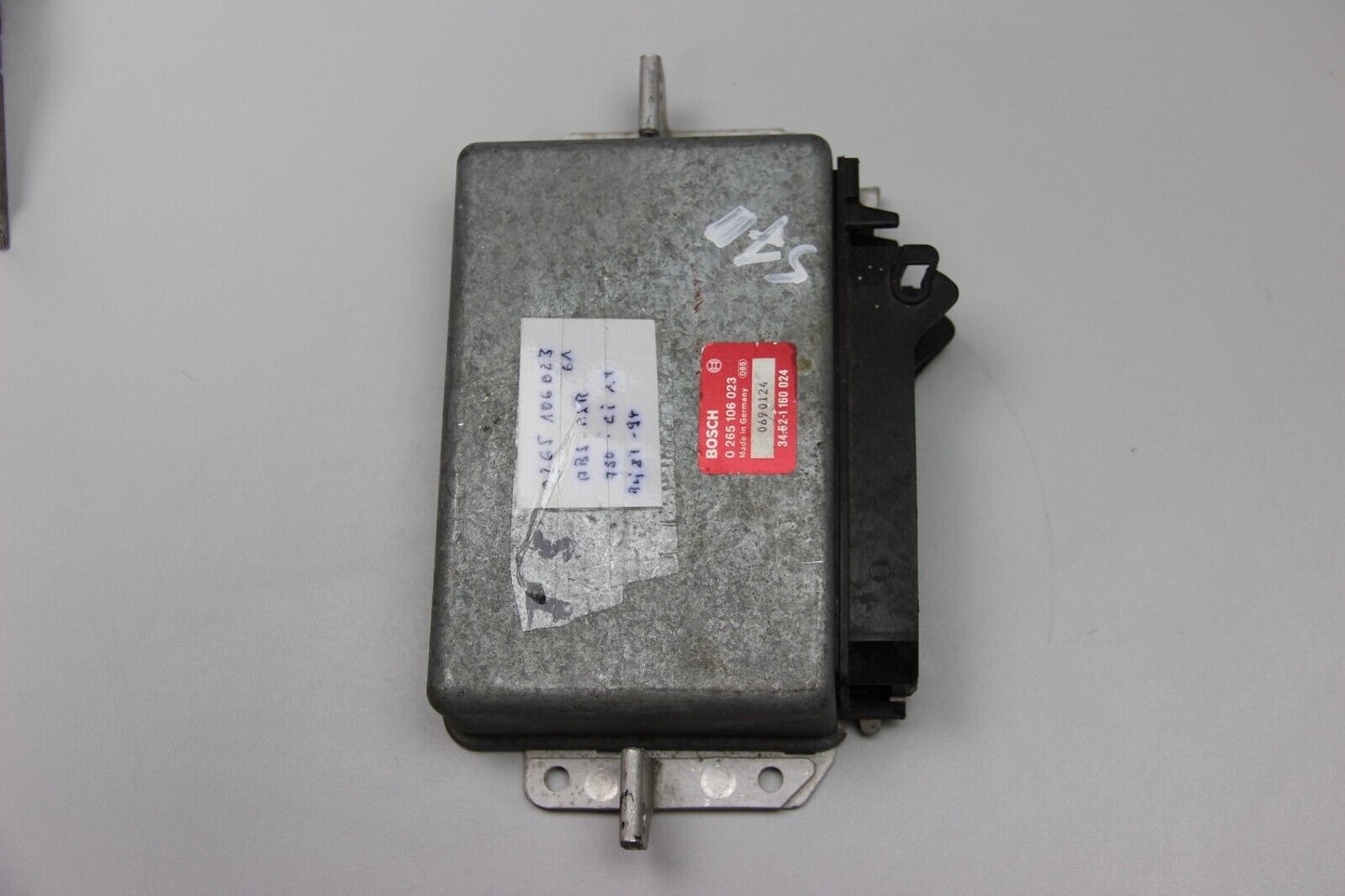 BMW Motorsteuergerät ECU E32 E34 E31 0265106023