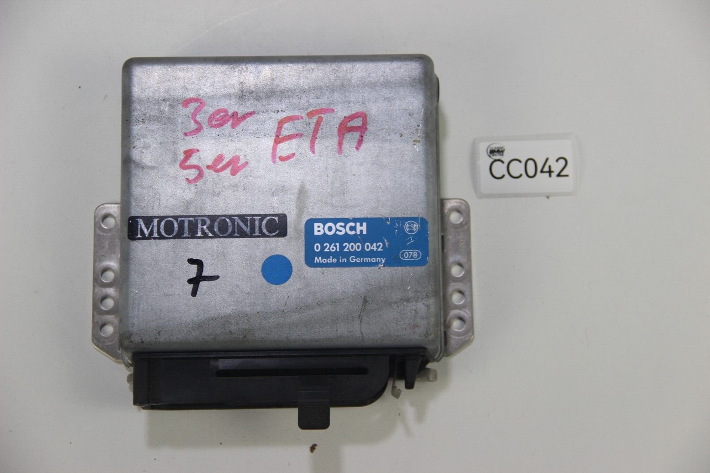 Original BMW E30 E28 ETA M30b27 Motorsteuergerät ECU 0261200042 Motor Steuerung